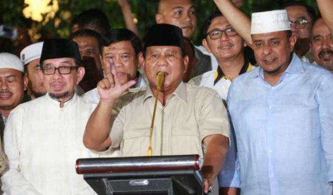 Calon Presiden no urut 02, Prabowo Subianto memberikan keterangan pada jumpa pers