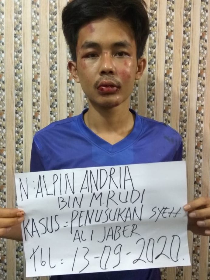 pelaku penusuk syekh jaber