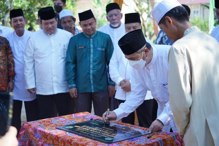 Resmikan pondok pesantren At-tafsiriyah riau