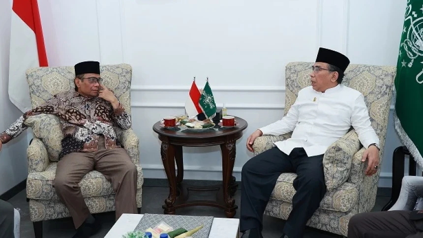 Bertemu Gus Yahya di PBNU, Mahfud MD Tegaskan Politik Inspiratif di Pemilu 2024