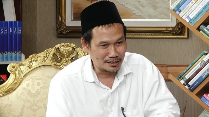 Gus Baha Tegaskan Umat Islam Harus Kuat secara Ekonomi dan Politik
