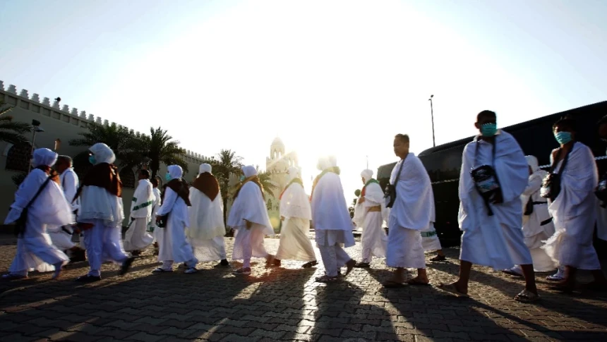 Tafsir Surat Al-Baqarah Ayat 203: 3 Makna ‘Dzikir pada Hari Terbatas’ dalam Ibadah Haji