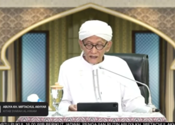 Bertemu Hal Susah di Dunia, Kiai Miftach: Jangan Heran, Ini Tempat Ujian!