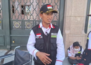 Cerita Imran Tolak Dikasih Uang dan Berlian Usai Bantu Jemaah Haji Lansia yang Tersesat