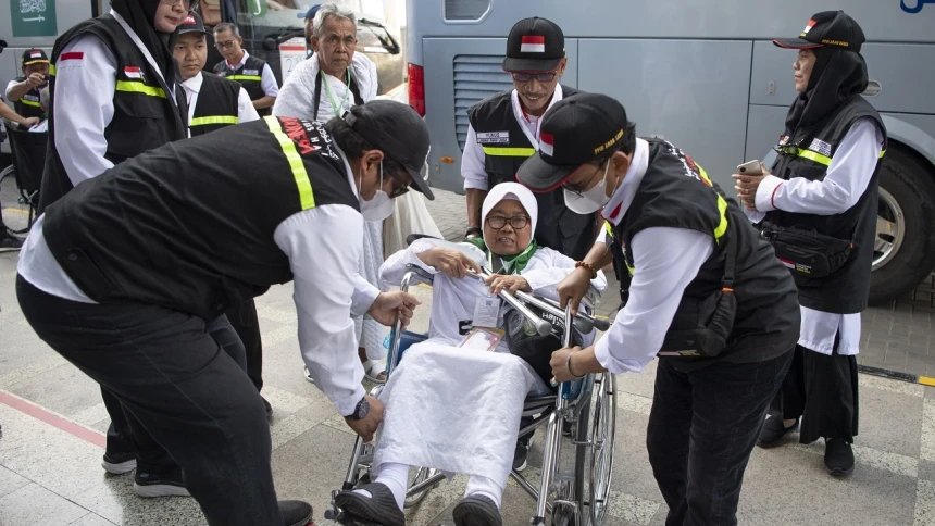 Fikih Haji Lansia: Tak Lakukan Shalat Arbain, Batalkah Ibadah Haji?