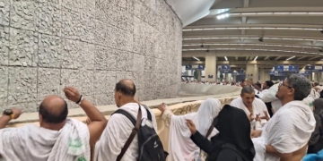 Hari Ini Jemaah Haji Laksanakan Jumrah Aqobah di Mina