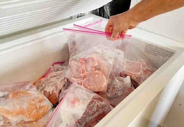 Ini Mengapa Rasulullah SAW Pernah Melarang Menyimpan Daging Kurban Lebih dari 3 Hari