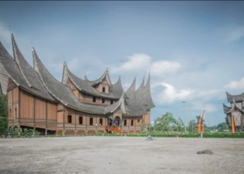 Khutbah Jumat Bahasa Minang: Istiqamah dalam Baibadah 