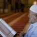 Membaca dan Mengkaji Al-Qur’an Lebih Utama dari Berdoa