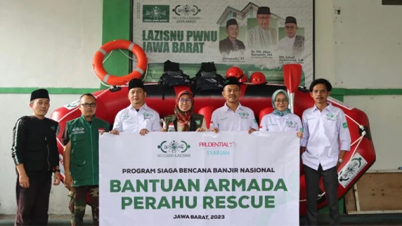 PBNU Serahkan Bantuan Perahu Rescue ke LAZISNU Jawa Barat 