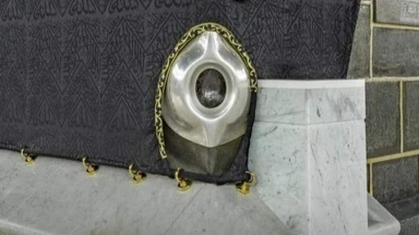 Solusi ketika Sulit Mencium dan Istilam Hajar Aswad karena Penuh Sesak Jamaah Haji