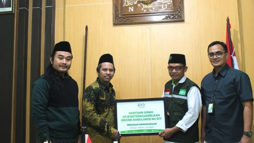 LAZISNU DIY Serahkan Bantuan Iuran BPJS Ketenagakerjaan kepada Para Sopir Ambulans NU | NU Online