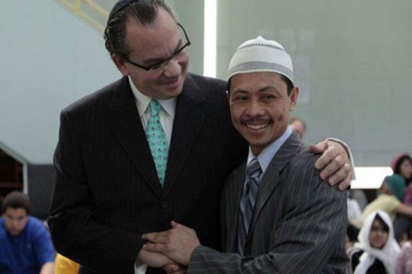 Menjaga Silaturrahim Umat Bisa dengan Saling Mengunjungi