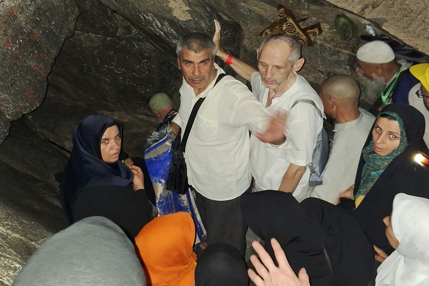 Napak Tilas Perjalanan Rasulullah Menerima Wahyu Pertama di Gua Hira