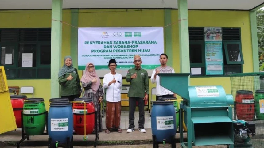 Pesantren MALNU Menes Banten Terima Sarana Prasarana Program Pesantren Hijau | NU Online