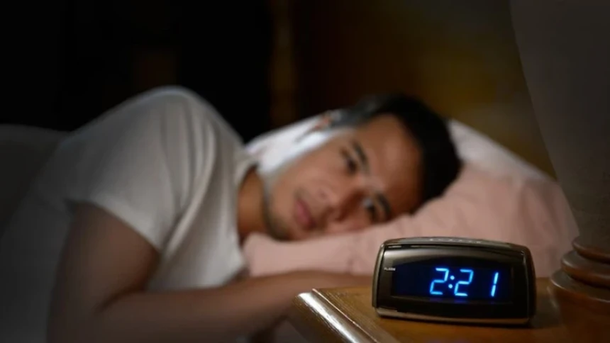 Apakah Tidur dan Mandi Malam Sebabkan Paru-paru Basah? Ini Jawaban Dokter | NU Online