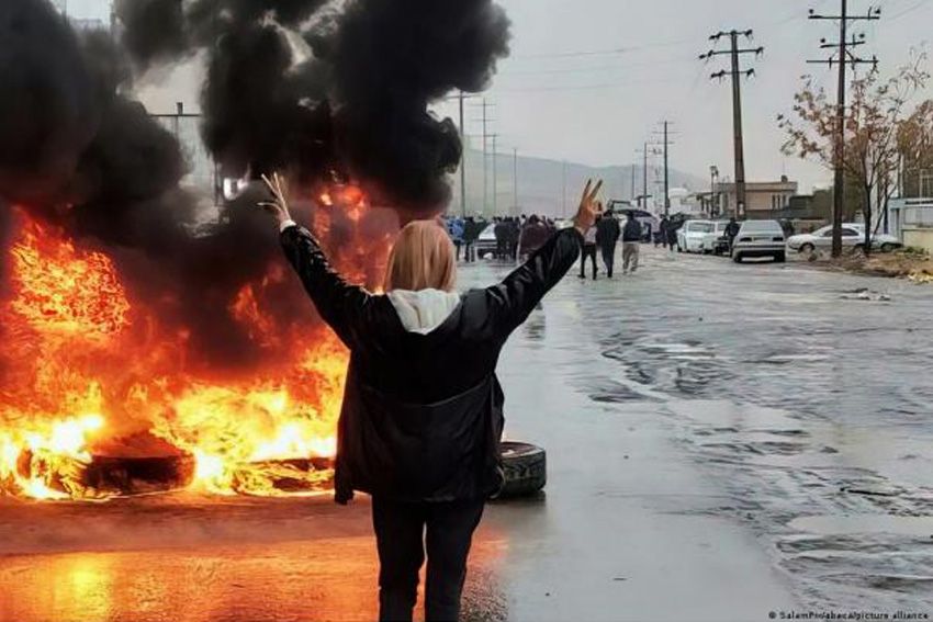 Ketika Negara Mullah Secara Bertahap Menjadi Masyarakat Pasca-Islam