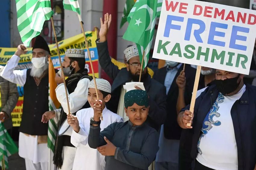 Kisah Tentara India Memaksa Muazin Melantunkan Slogan Hindu Jai Shree Ram