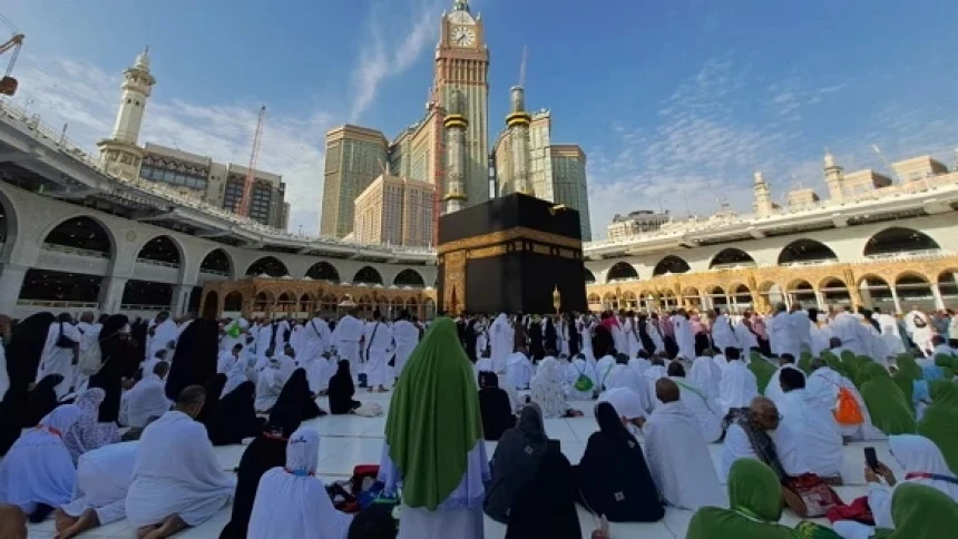 Wacana Larangan Haji Lebih dari Sekali, Komnas Haji Usul Jeda Berangkat Haji Diperpanjang | NU Online