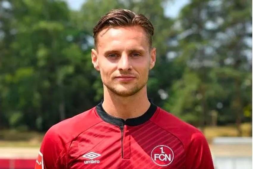 Robert Bauer Umumkan Masuk Islam, Kirim Pesan Menyentuh Hati