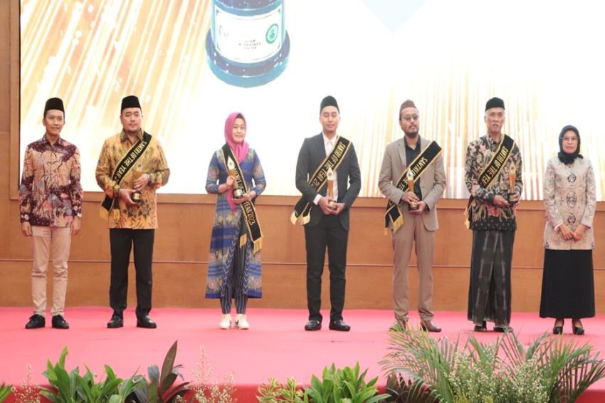 11 Santri dan Pesantren Inspiratif Raih Penghargaan Santri of The Year 2023
