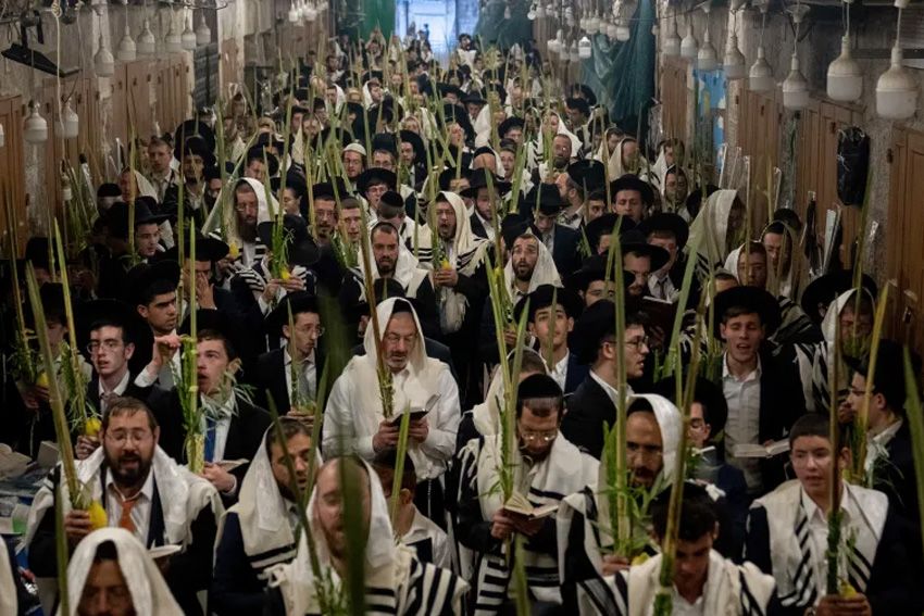 Kitab Suci Agama Yahudi Sebut Israel sebagai Orang-Orang Suci