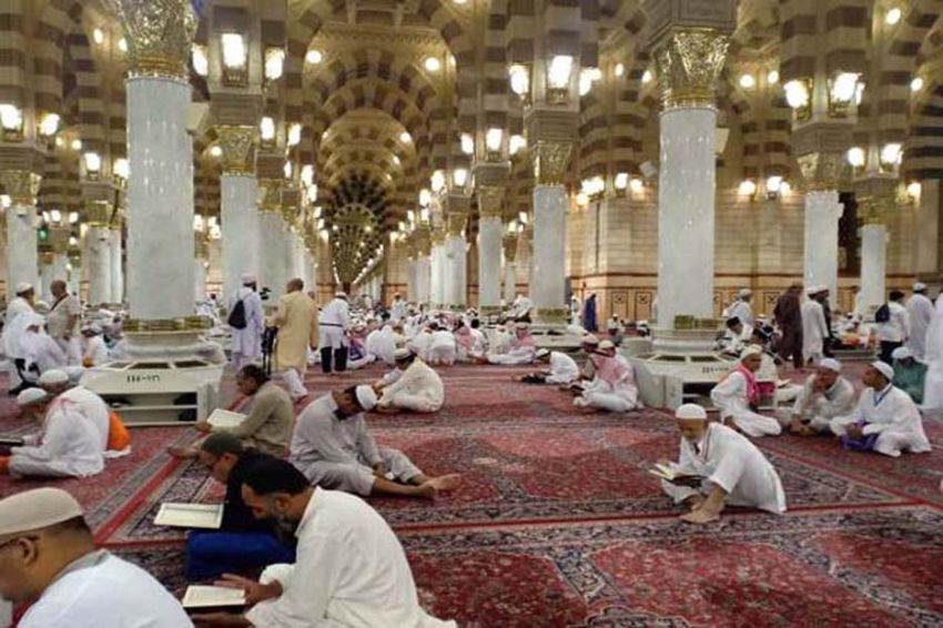 Pengertian Ibadah Menurut Islam Beserta Contohnya
