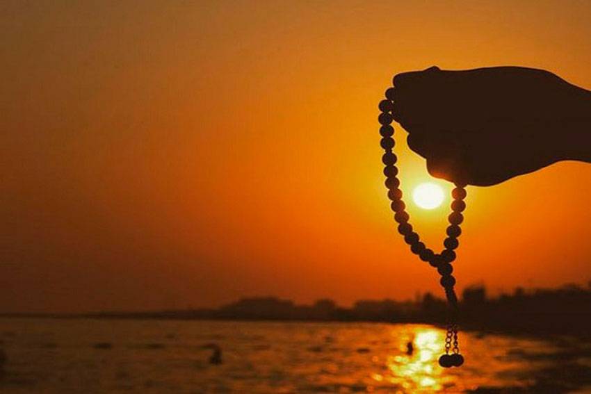 Inilah Zikir Ringan tapi Paling Berat Timbangannya di Yaumul Hisab