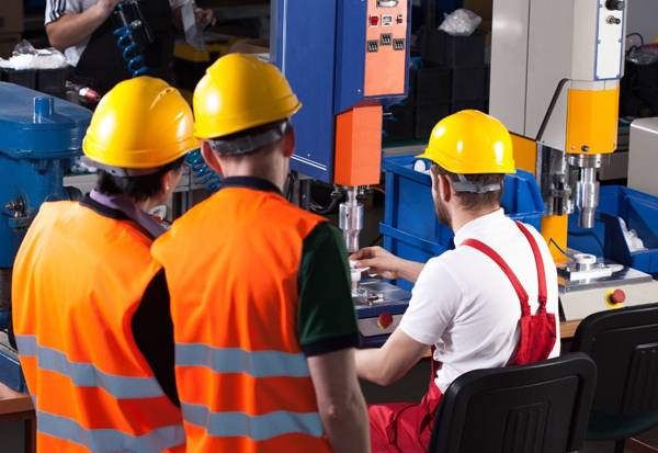 Pahala Mencari Nafkah untuk Keluarga dan 6 Keutamaannya