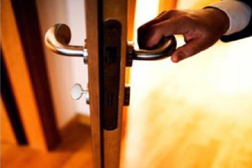 Selain Mengucap Salam, Amalkan Doa Ini agar Setan Tidak Ikut Masuk ke Rumah