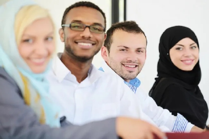 Agar Tidak Menimbulkan Fitnah, Begini Adab dan Etika Berbicara dengan Lawan Jenis