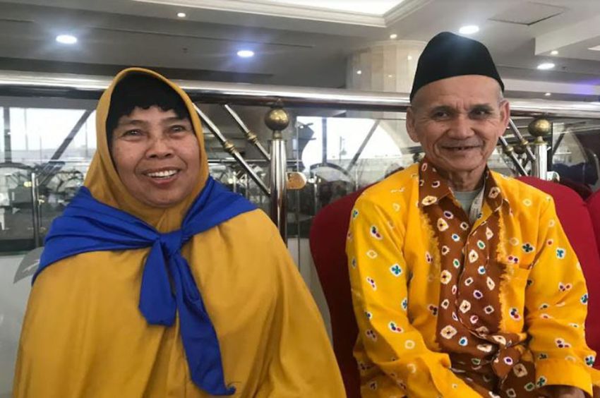 Kisah Raymini dan Suami, Berkat Hasil Sadap Karet Bisa Naik Haji
