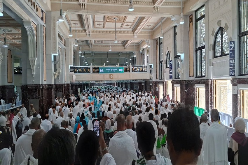 Masjidilharam Padat, Jemaah Diimbau Salat di Hotel dan Masjid Terdekat