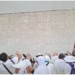 Suasana Jemaah Haji Melontar Jumrah Aqabah, Prosesi Melempari Setan di Jamarat