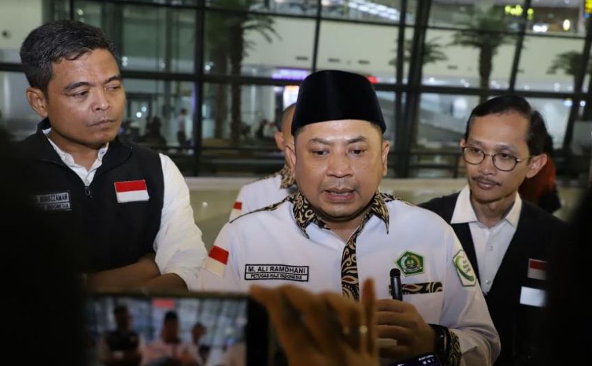 149 PPIH Tiba di Indonesia, Sekjen Kemenag: Semoga Petugas Haji Dapat Kemuliaan