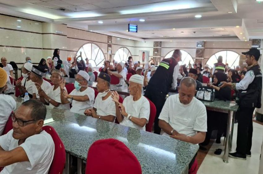 Keseruan Ngobras Gerakan Jantung Sehat Jemaah Haji