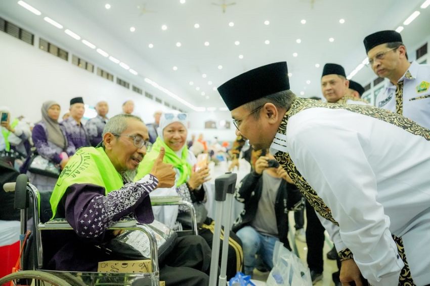 Sambut Langsung Kloter Terakhir, Menag Janji Akan Terus Perbaiki Layanan Haji