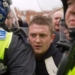 Profil Tommy Robinson, Biang Kerok Kerusuhan Anti-Muslim di Inggris