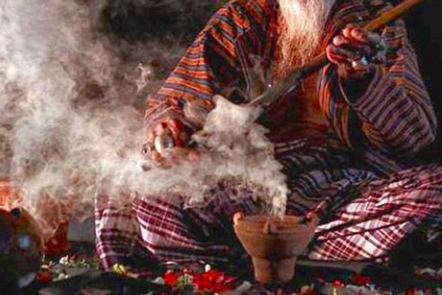 Ilmu Memanggil Roh Orang yang Sudah Meninggal Menurut Islam