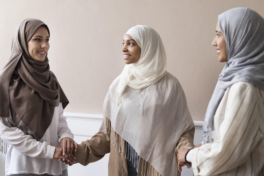 4 Syarat Mode Muslimah, Salah Satunya Tidak Menyerupai Lawan Jenis