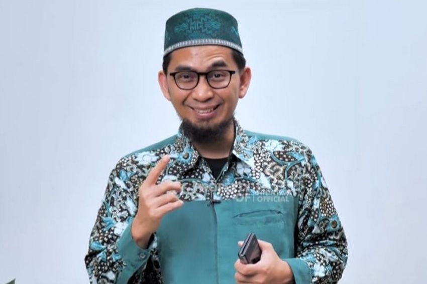 Hukum Mengucapkan Natal Menurut Ustaz Adi Hidayat, Simak Penjelasannya