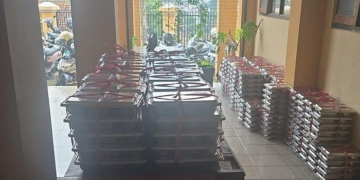 3 Hari Berturut-turut Menu MBG Berbau dan Berulat, Ratusan Siswa SMAN Jatinangor Menolak Makan  – Portal Berita Islam