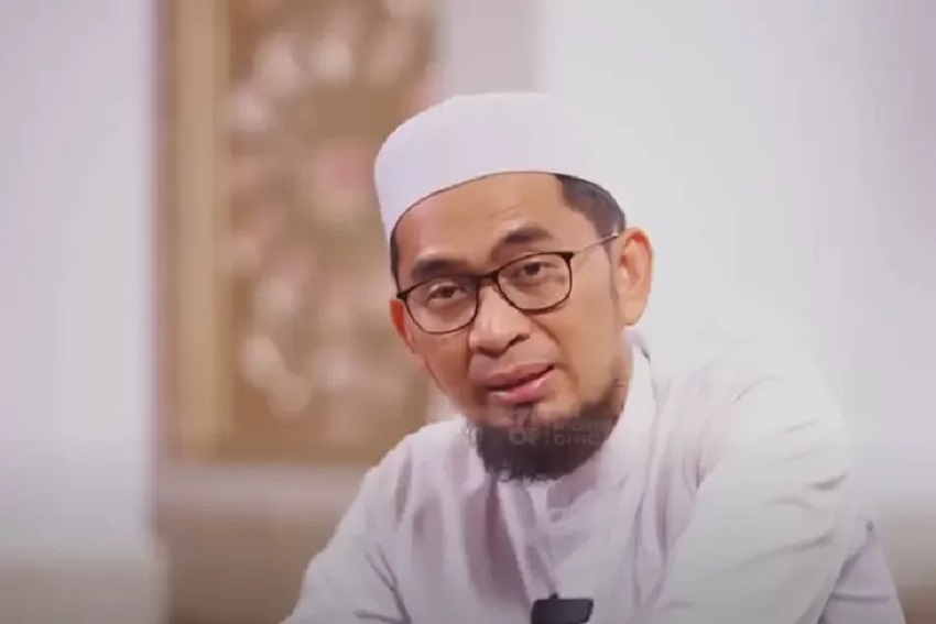 Apa Hukum Membersihkan dan Ziarah Kubur Menjelang Ramadan? Ini Jawaban Ustaz Adi Hidayat  – Portal Islam