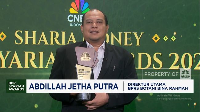 Video:BPRS Botani Bina Rahmah Raih Penghargaan BPR Syariah Awards 2024  – Portal Berita Islam