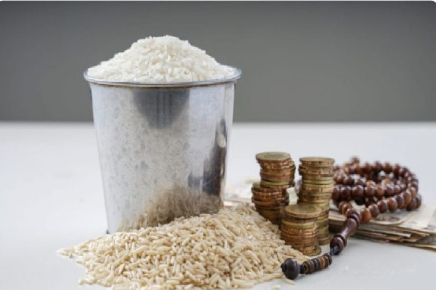 Mana yang Lebih Utama Bayar Zakat Fitrah dengan Beras, atau Uang?  – Portal Islam