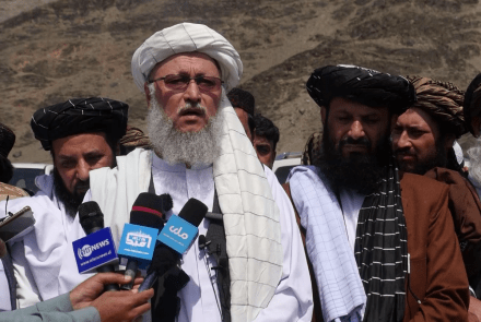 Wakil PM Bidang Ekonomi Imarah Islam Menyeru untuk Menghormati Hak-hak Migran  – Portal Berita Islam