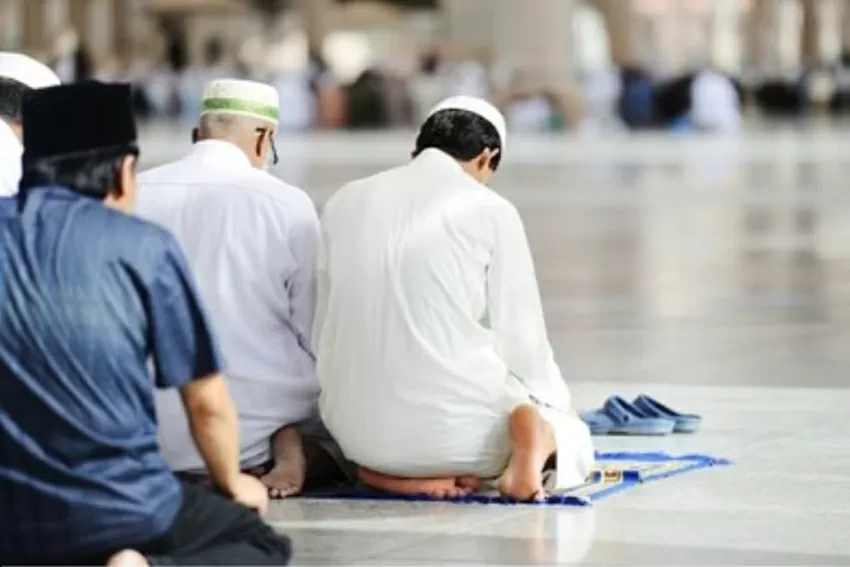 14 Waktu Dianjurkan Membaca Selawat Nabi, Kaum Muslim Wajib Tahu!  – Portal Islam