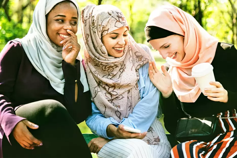 3 Adab Berdandan Beserta dalil-dalilnya yang Penting Diketahui Kaum Wanita  – Portal Islam