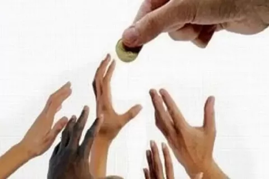 5 Kesalahan dalam Bersedekah yang Bisa Menjerumuskan ke Neraka  – Portal Islam