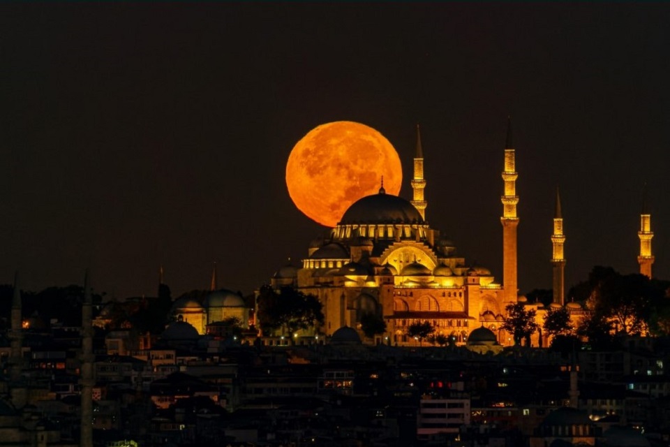 Inilah 10 Nama Lain Malam Nisfu Syaban dan Maknanya  – Portal Islam